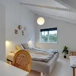Semesterbostad Selima - 300m From The Sea By Interhome